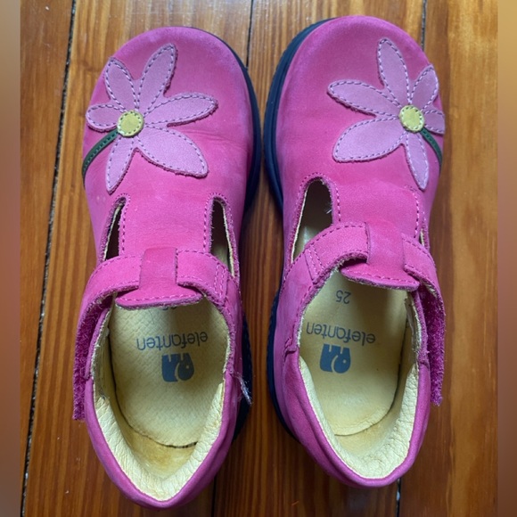 Elefanten Fuchsia Tiffany Nubuck Dress Shoes with Embroidered Floral Design - Picture 1 of 8